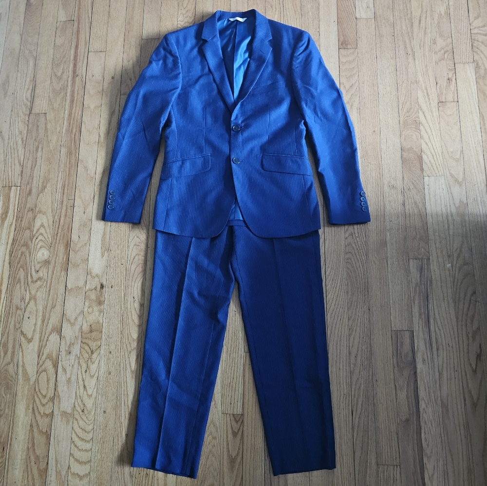 Lineage Young Men's 2 Piece Suit Pinstripe Blue Jacket 36R Pants 29R